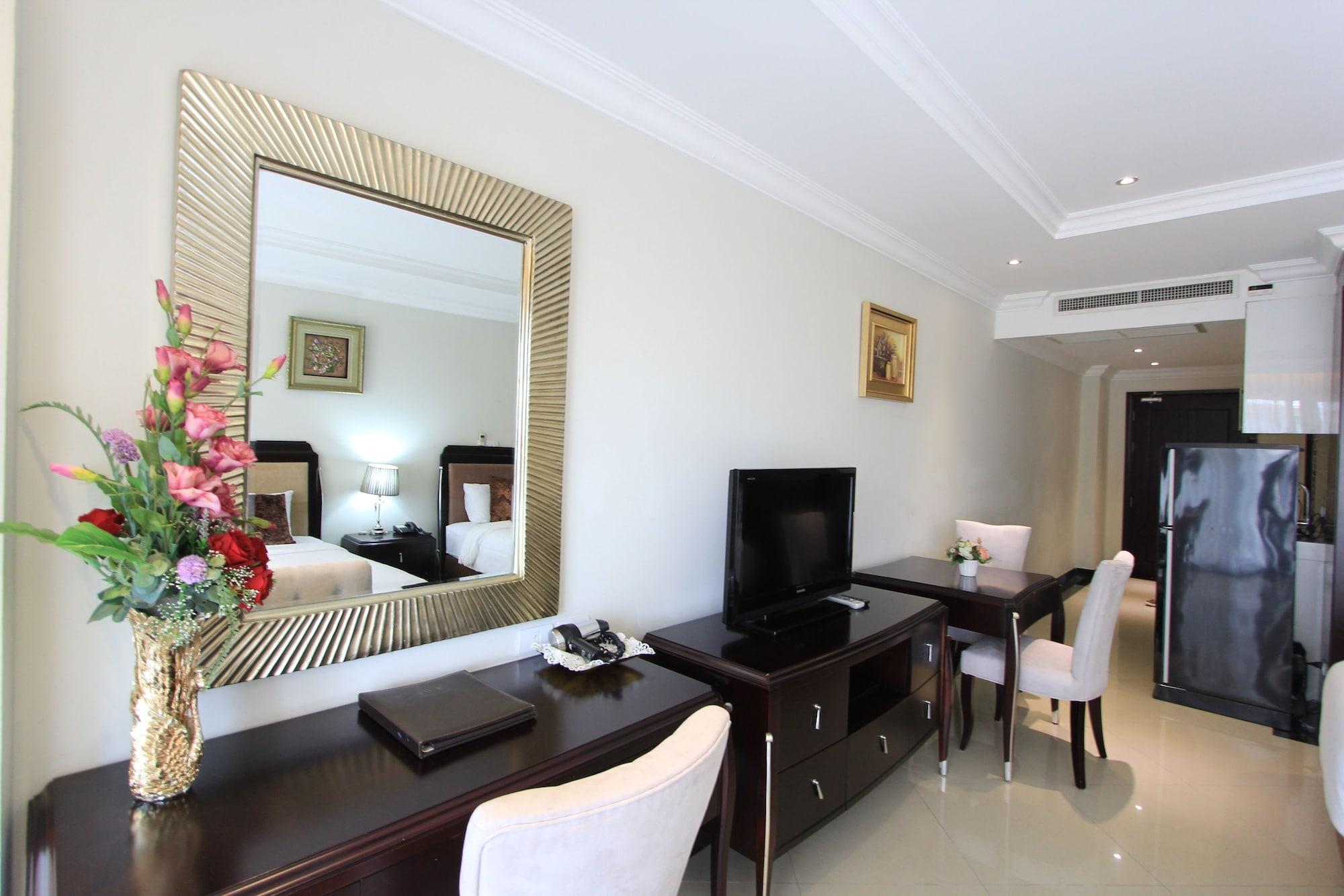Hotel Lk Legend Pattaya Exterior foto